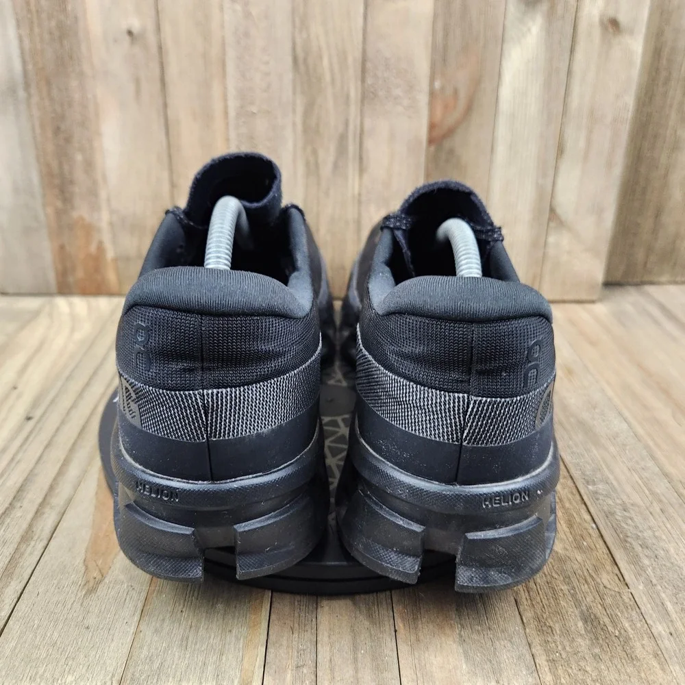 On Running Cloudmonster Mens size 10.5 Triple Black Running Shoes 3ME10121043